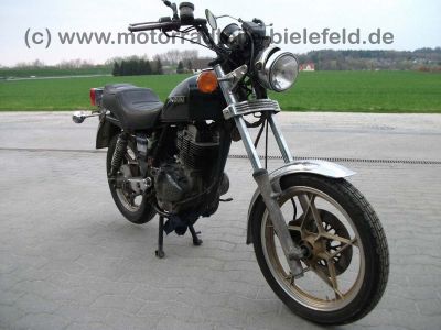 Suzuki_GN400_schwarz_GN_250_400_GN250_Extras__34.jpg