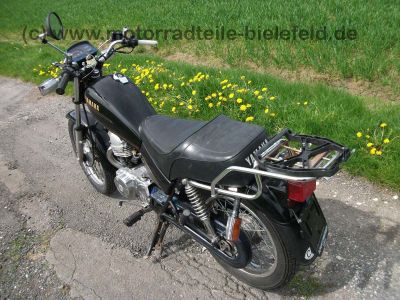 Yamaha_SR125_10F_schwarz_grosse_Scheibe_SR_125_125SE_SR125SE_9.jpg