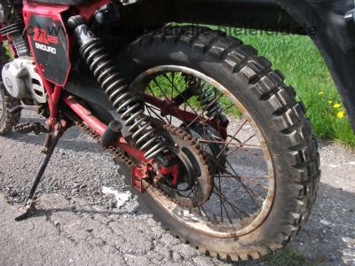 Honda_XR125_Enduro_abgepolstert_L125S_L_XL_XR_125_200_250_L125_XL125_XL200_XL250_S_R_125S_125R_11.jpg