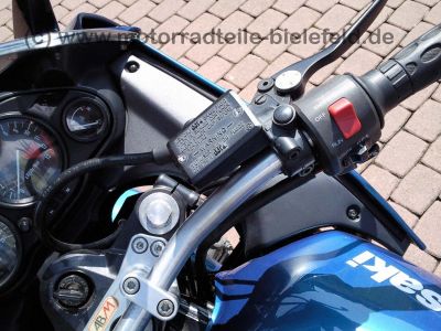 Kawasaki_GPZ1100_ZXT10_E_ZXT_10_E_Superbike_wie_GPZ_ZZR_1100_D_E_ZZR1100_42.jpg