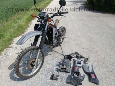 Kawasaki_KLR600E_KL600B_KLR_KL_250_600_650_KLR250_KLR600_KLR650_A_B_C_D_SEBRING_Auspuff_4.jpg