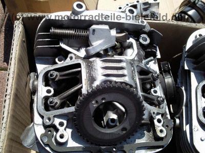 Suzuki_VS800_VS_600_700_750_800_VS700_VS750_Intruder_Motor_S504_mit_Kurbelwelle_Zylinder_Getriebe_Zylinderkopf_Kurbelgehaeuse_18_.jpg