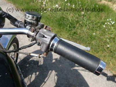 Honda_CB_250G_schwarz_KONI_braune_Sitzbank_Motor_CJ_250T_51.jpg