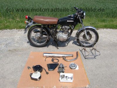 Honda_CB_250G_schwarz_KONI_braune_Sitzbank_Motor_CJ_250T_89.jpg
