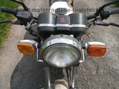 Suzuki_GSX400E_GK53C_weissrot_GS_GSX_250_400_GSX250_GSX400_E_250E_400E_GS25x_GS40x_GK_53_C_21_.jpg