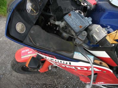 Honda_VF500F2_PC12_VF_400_500_700_750_VF400_VF500_VF700_VF750_F_F2_fast_neuer_Auspuff_57_.jpg