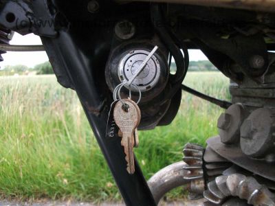 Honda_CB125K_disc_CB_125_CB125_K_K5_T_T2_125K_125K5_schwarz_18_.jpg