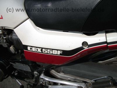 Honda_CBX_550F_PC04_HB_Gepaeckbruecke_CBX_550F2_CBX550_F_F2_Auspuff_1a_Anlasser_neu_13.jpg