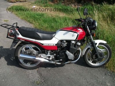Honda_CBX_550F_PC04_HB_Gepaeckbruecke_CBX_550F2_CBX550_F_F2_Auspuff_1a_Anlasser_neu_48.jpg