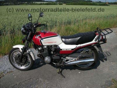 Honda_CBX_550F_PC04_HB_Gepaeckbruecke_CBX_550F2_CBX550_F_F2_Auspuff_1a_Anlasser_neu_5.jpg