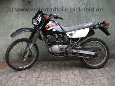 Suzuki_DR_125_SE_SF44A_grau_schwarz_EZ_2000_wie_DR_GN_GZ_125_DR125_GN125_GZ125_S_SE_125SE_125S_104.jpg
