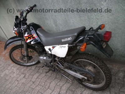 Suzuki_DR_125_SE_SF44A_grau_schwarz_EZ_2000_wie_DR_GN_GZ_125_DR125_GN125_GZ125_S_SE_125SE_125S_109.jpg