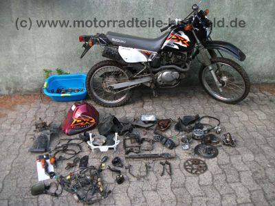 Suzuki_DR_125_SE_SF44A_grau_schwarz_EZ_2000_wie_DR_GN_GZ_125_DR125_GN125_GZ125_S_SE_125SE_125S_5.jpg