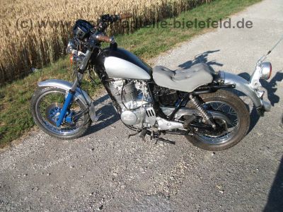 Suzuki_GN_400_GN400_silber_Ratte_Bobber_Chopper_wie_GN_DR_125_250_400_GN250_DR400_SP370_SP_370_64.jpg
