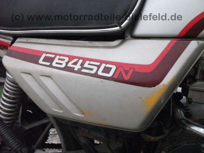 Honda_CB_450N_PC14_20kW_silber_Sturzbuegel_wie_CB_CM_CMX_250_400_450_N_S_57.jpg