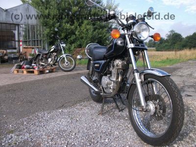 Suzuki_GN_125_SE_NF41A_80_Kmh_schwarz_Neuteile_wie_DR_GN_GZ_125_DR125_GN125_GZ125_S_SE_13.jpg