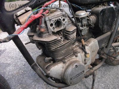 Honda_CB_250B4_nackt_20kW_250_CB250_K_K4_B4_250K_250K4_250B4_CB250K_CB250K4_CB250B4_03_1974_28.jpg
