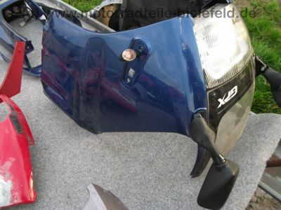 Kawasaki_GPX_600R_rot_und_blau_Gepaecktraeger_Heckumbau_wie_GPZ_GPX_ZZR_ZX_600_A_B_C_D_R_12.jpg