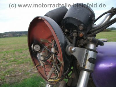 Yamaha_XS_400_2A2_lila_SR-Lampe_Doppel-Bremse_Ochsen-Augen_wie_250_360_XS400_SE_1U4_1U5_4G5_48.jpg