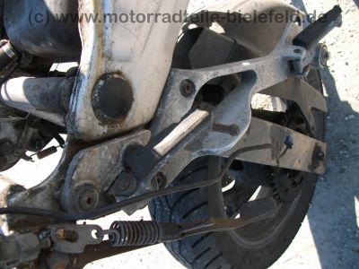 Yamaha_TDM_850_3VD_silber_teilzerlegt_Motor_Verkleidung_wie_XTZ_750_TRX_3LD_4TX_4UN_70.jpg