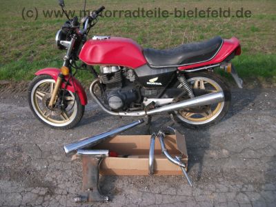 Honda_CB_400N_rot_2__original_Auspuff_wie_CB_CM_250_400_CB250_CB400_N_T_C_5.jpg