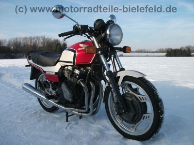 Honda_CBX_550_F_PC04_MOTAD_Auspuff_4in1_wie_CBX_400_550_F_F2_45.jpg