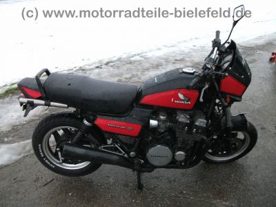 Honda_CBX_750_F_RC17_Nighhawk_S_rot-schwarz_Crash_-_Motor_wie_CB_750_Sevenfifty_RC42_11.jpg