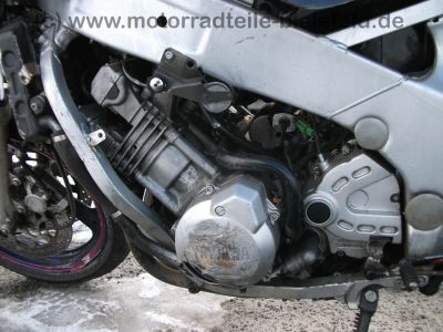 Yamaha_FZR_600_3HF_schwarz_Crash_-_wie_FZ_FZR_600_750_3HE_19.jpg