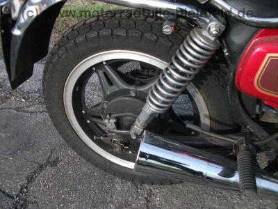 Honda_CM_400_T_400T_original_rot_NC01_Chopper_Sturzbuegel_Fehling_Sissybar_wie_CB_CM_250_400_T_N_63.jpg