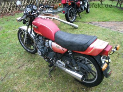 Yamaha_XJ_550_4V8_rot_KONI_wie_XJ_400_500_600_12.jpg