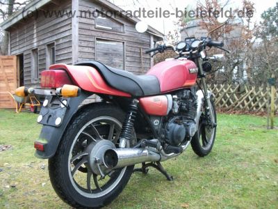 Yamaha_XJ_550_4V8_rot_KONI_wie_XJ_400_500_600_14.jpg