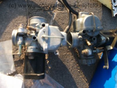 Honda_CB_200_Twin_2x_zerlegt_in_Teilen_Extras_Sondersitz_etc__-_wie_CB_125_250_K_G_106.jpg