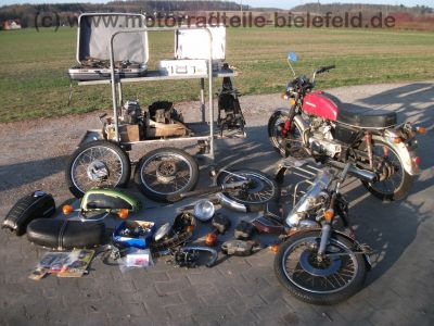 Honda_CB_200_Twin_rot_rostig_Originalteile_Auspuff_Kotfluegel_Sitzbank_-_wie_CB_125_250_K_G_99.jpg