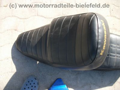 Kawasaki_Z_KZ_400_440_Twin_A_B_H_LTD_Teile_Tank_Seitendeckel_Sitzbank_Koffertraeger_13.jpg