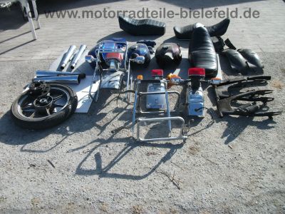 Kawasaki_Z_KZ_400_440_Twin_A_B_H_LTD_Teile_Tank_Seitendeckel_Sitzbank_Koffertraeger_4.jpg