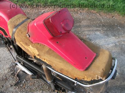 Honda_CB_125_T_Twin_Speiche_rot_teilzerlegt_-_wie_CB_CM_125_185_250_K_T_Twin_C_35.jpg