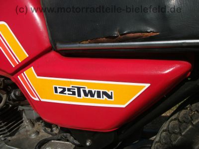 Honda_CB_125_T2_Twin_rot_SCHUH_Koffertraeger_-_wie_CB_CM_125_185_250_T_Twin_C_44.jpg