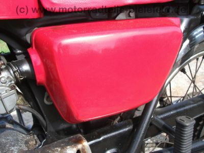 Honda_CB_200_Twin_feuerwehrrot_Speiche_-_wie_CB_CM_CJ_125_185_250_350_360_K_G_T_Twin_C_25.jpg