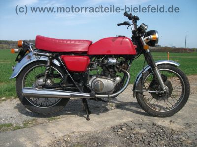 Honda_CB_200_Twin_feuerwehrrot_Speiche_-_wie_CB_CM_CJ_125_185_250_350_360_K_G_T_Twin_C_58.jpg