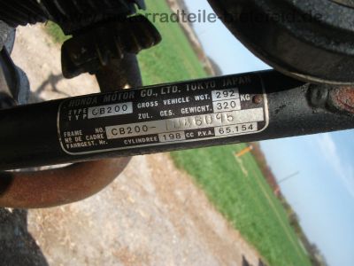 Honda_CB_200_Twin_orange_Speiche_-_wie_CB_CM_CJ_125_185_250_350_360_K_G_T_Twin_C_96.jpg