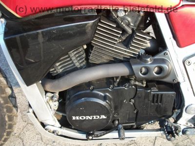Honda_XLV_750_R_RD01_-_5x_Kardan_Enduro_HRC_blau_rot_schwarz_180.jpg