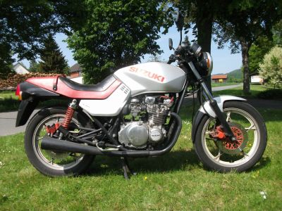 Suzuki_GS_550_M_KATANA_silber-rot_Sturz_-_wie_GS_500_550_750_D_E_L__53.jpg