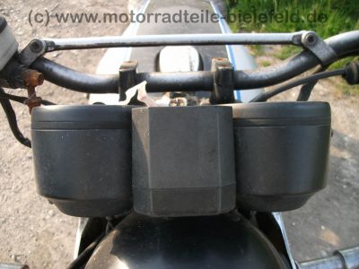 Yamaha_XS_750_1T5_Koffertraeger_SCHUH_MOTAD_Auspuff_3in1KONI_-_wie_GX_XS_650_850_1100_SE_D_E_SP_F_SF_86.jpg