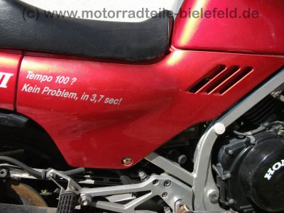 Honda_VF_1000_F2_Bol_dOr_SC15_rot-silber_V4_wie_VF_400_500_700_750_1100_F_F2_C_S_R_SC16_103.jpg
