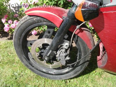 Honda_VF_1000_F2_Bol_dOr_SC15_rot-silber_V4_wie_VF_400_500_700_750_1100_F_F2_C_S_R_SC16_19.jpg