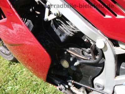 Honda_VF_1000_F2_Bol_dOr_SC15_rot-silber_V4_wie_VF_400_500_700_750_1100_F_F2_C_S_R_SC16_28.jpg