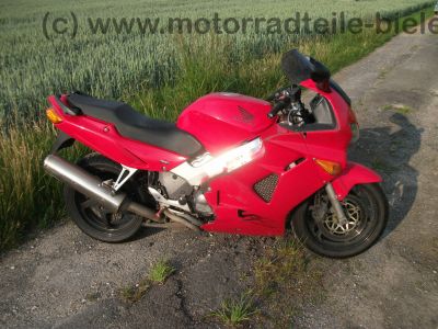 Honda_VFR_800_FI_RC46_2__Hd__Einarmschwinge_-_wie_VFR_750_F_RC24_RC36_VTR_1000_F_Firestorm_CBR_900_RR_Fireblade_59.jpg