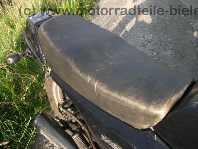 Kawasaki_KZ_400_J_schwarz_Tacho_defekt_4-Zylinder_-_wie_GPZ_Z_KZ_305_400_500_550_E_UT_LTD_85_.jpg