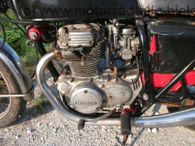 Honda_CB_250_G_schwarz-rot_wie_CB_CJ_250_350_360_G_K_T_11.jpg