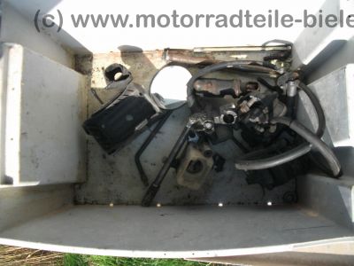 Honda_CB_400_N_schwarz_Crash_teilzerlegt_-_wie_CB_CM_250_400_450_T_N_10b.jpg
